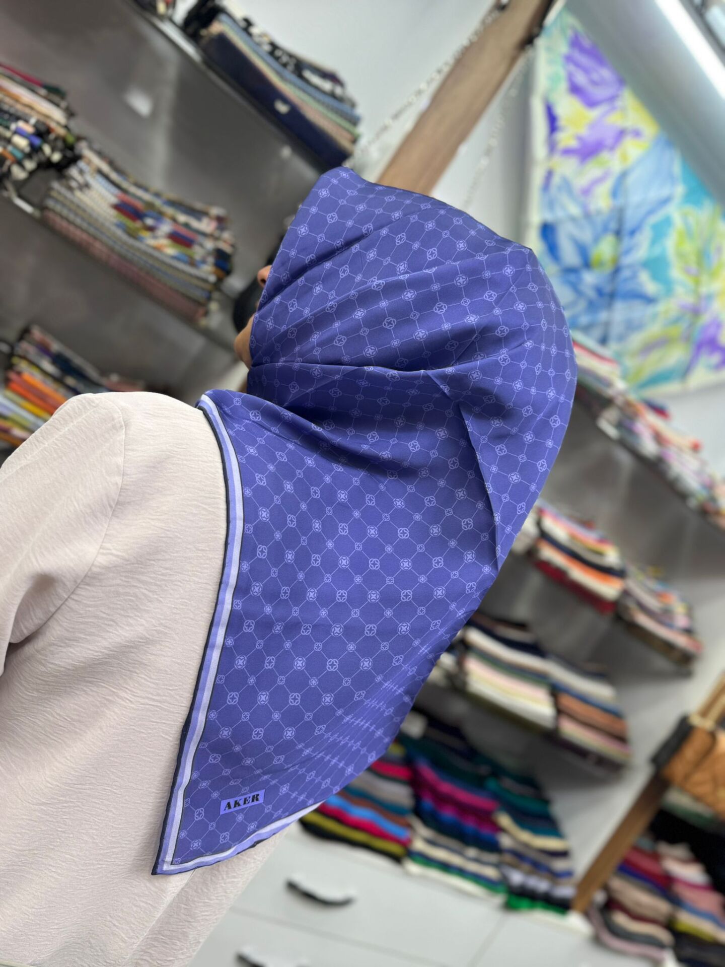 Aker İpek Eşarp - 2025 İlkbahar-Yaz - 8981701-323 - Sura