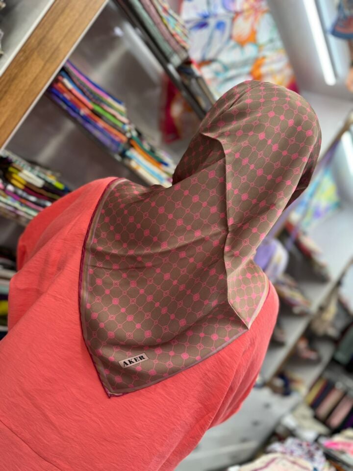 Aker İpek Eşarp - 2025 İlkbahar-Yaz - 8981701-392 - Sura