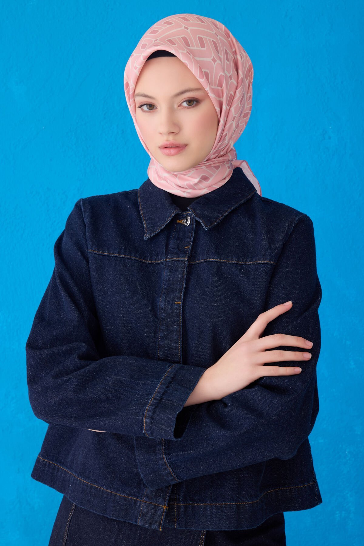 Belli İpek Eşarp 2025 İlkbahar-Yaz - 4118D-01- Tivil