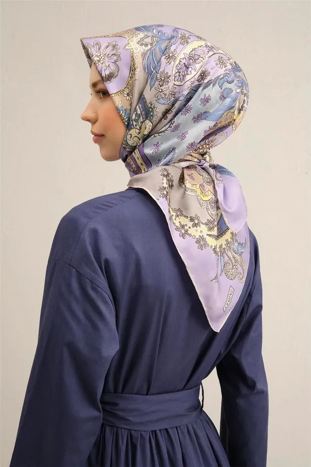 Armine İpek Eşarp 2025 İlkbahar-Yaz - 9338D-82 - Tivil