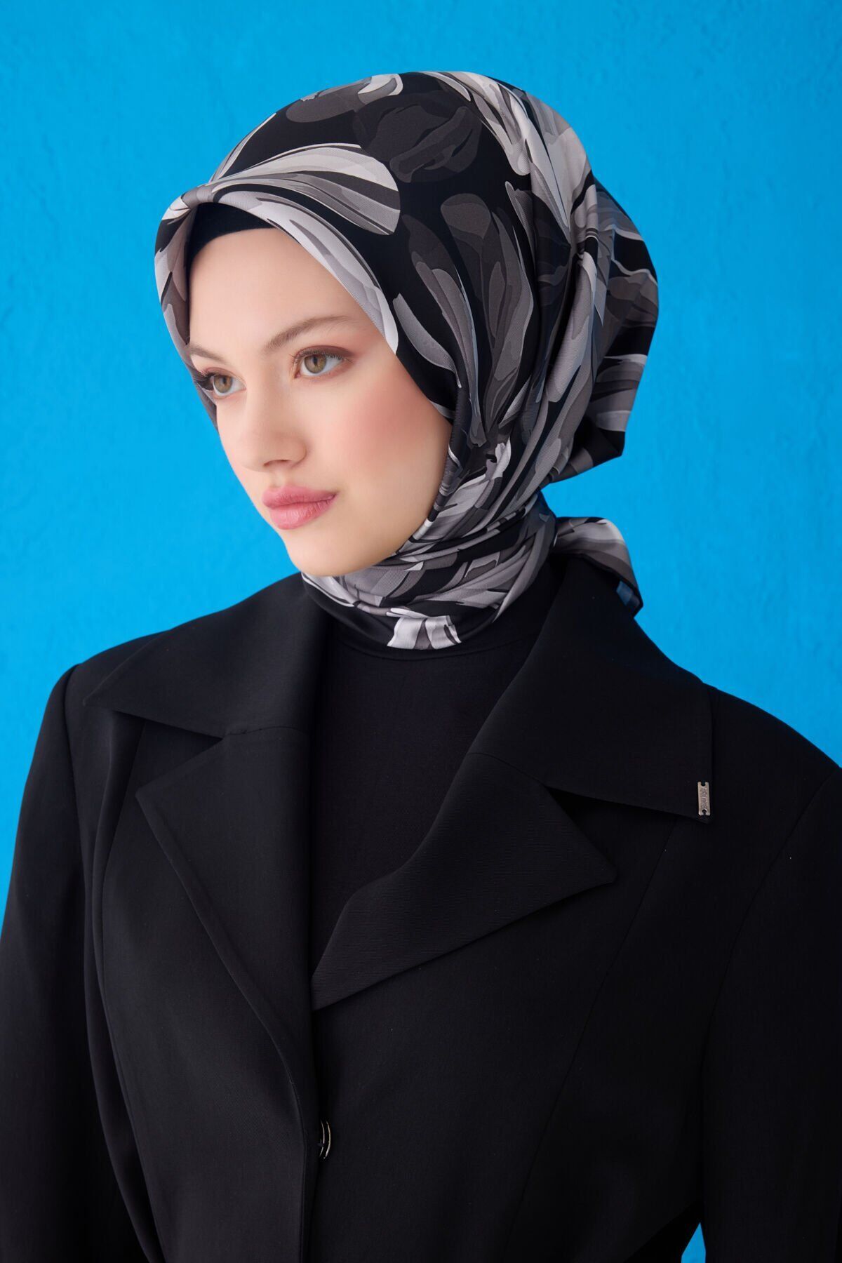 Belli İpek Eşarp 2025 İlkbahar-Yaz - 4107D-85 - Sura