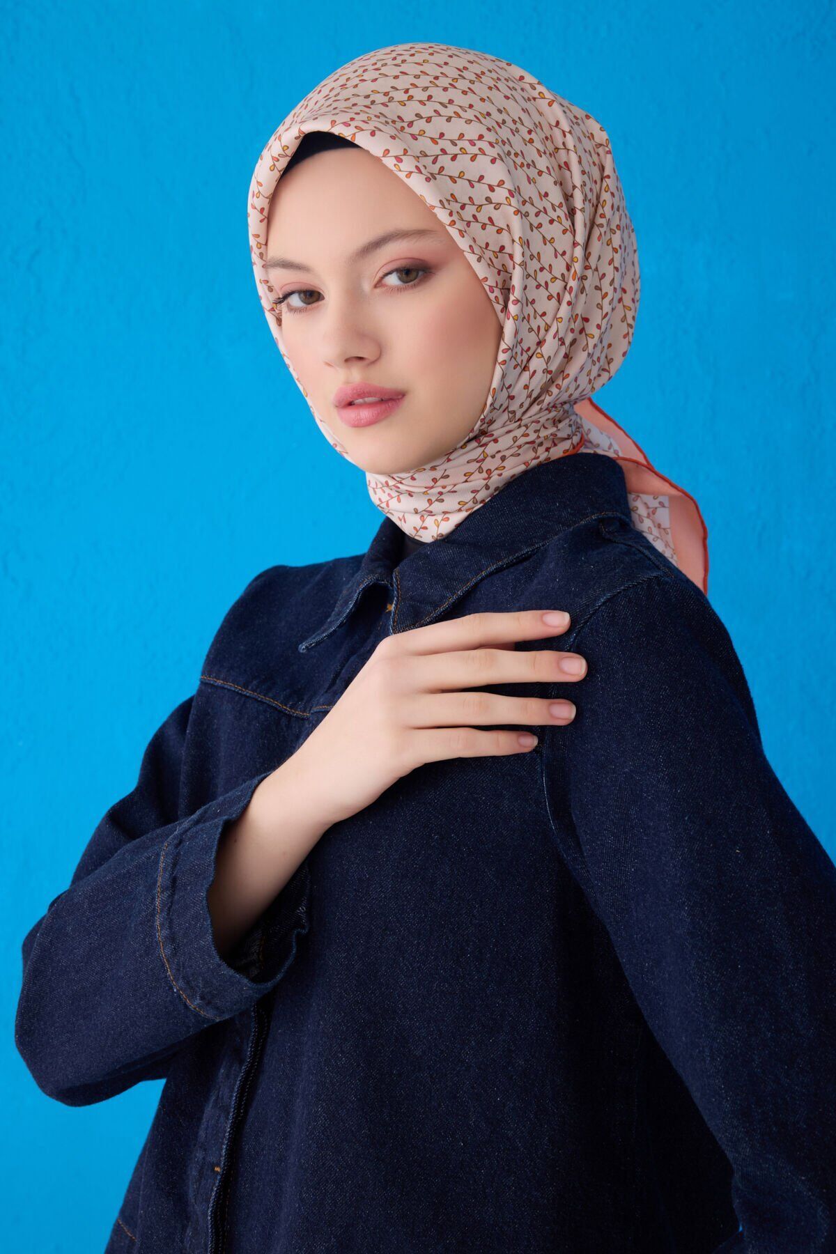 Belli İpek Eşarp 2025 İlkbahar-Yaz - 4128D-82 - Tivil