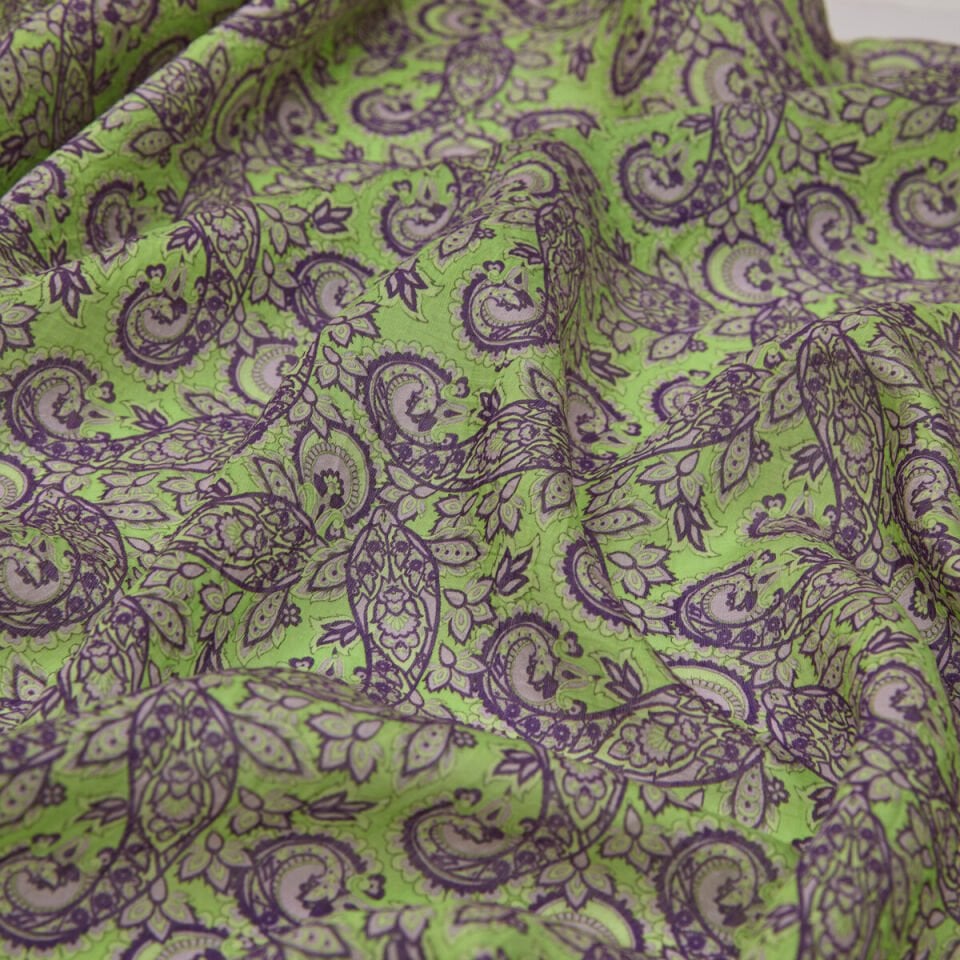 İpekevi Fıstık Yeşili  Beyaz Mezopotamya Model 02 Desenli Tencel Sal 02885