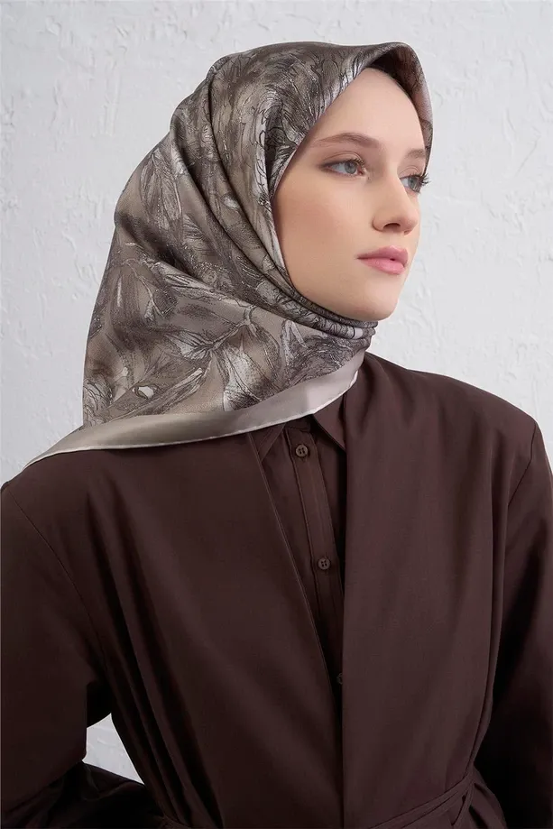 Armine İpek Eşarp 2025/2026 Sonbahar Kış - 9409D-83 - Tivil