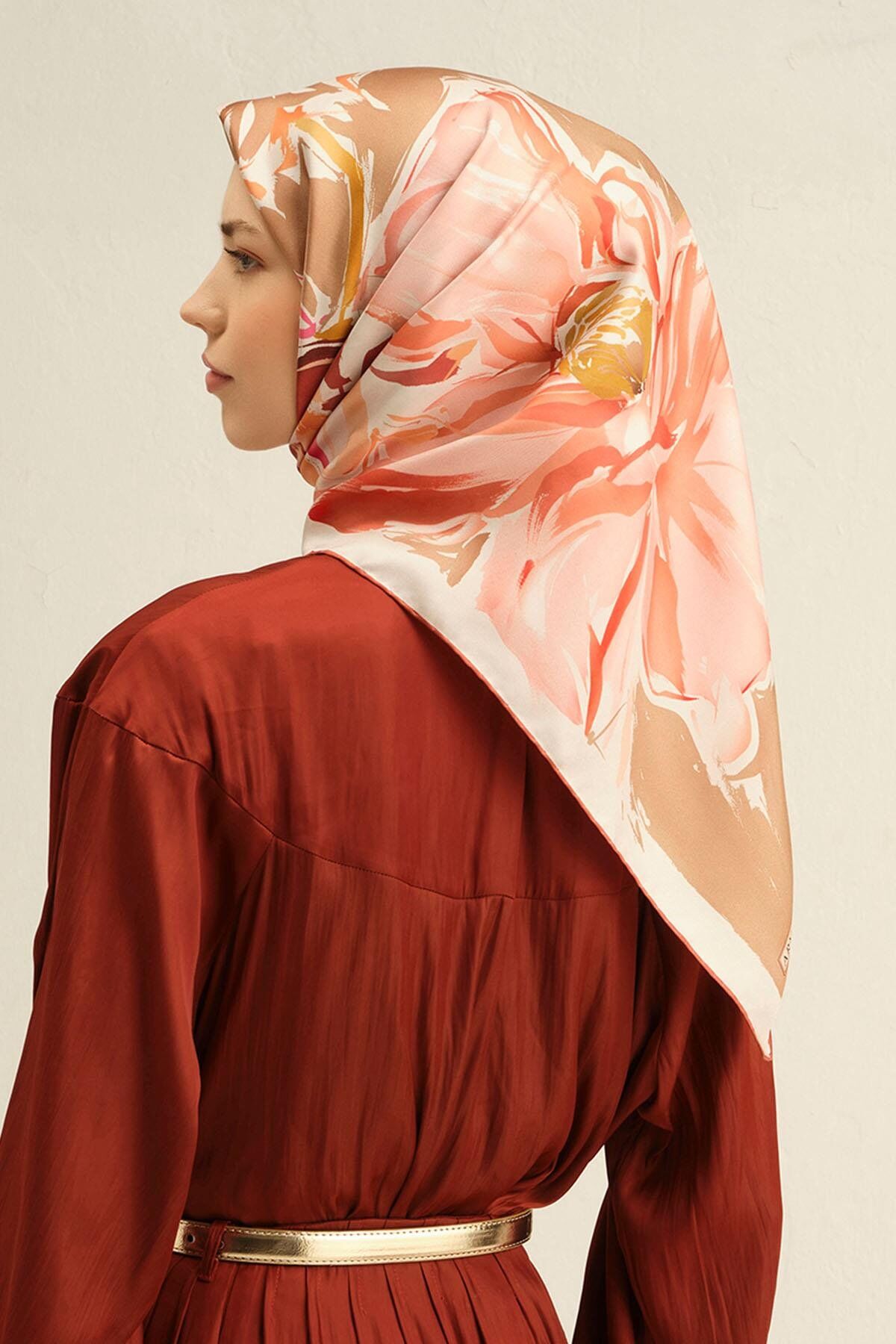 Armine İpek Eşarp 2025 İlkbahar-Yaz - 9337D-03 - Sura