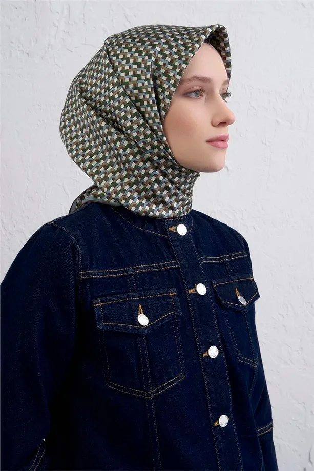 Armine İpek Eşarp 2025/2026 Sonbahar Kış - 9417D-81 - Tivil