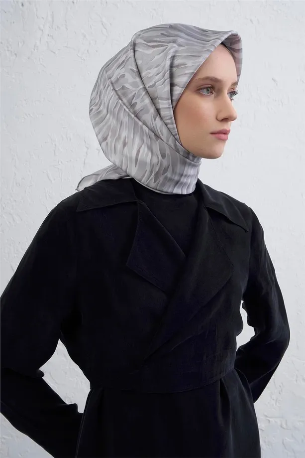 Armine İpek Eşarp 2025/2026 Sonbahar Kış - 9435D-41 - Tivil