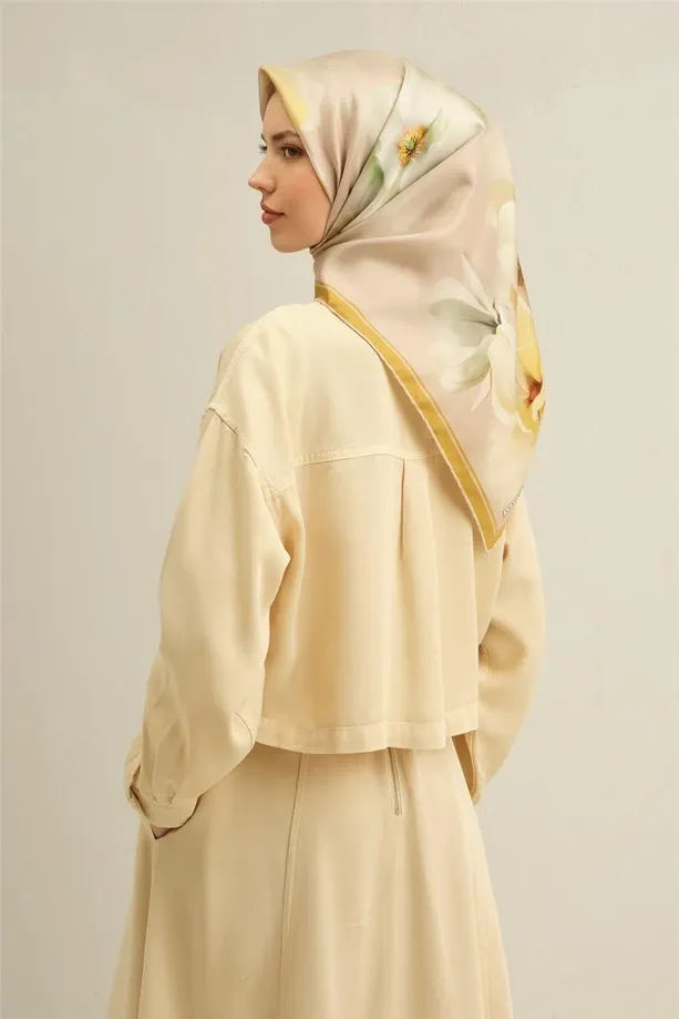 Armine İpek Eşarp 2025 İlkbahar-Yaz - 9305D-33 - Tivil