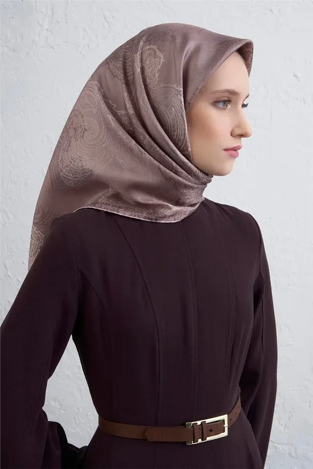Armine İpek Eşarp 2025/2026 Sonbahar Kış - 9428D-37 - Tivil - Paisley Desen