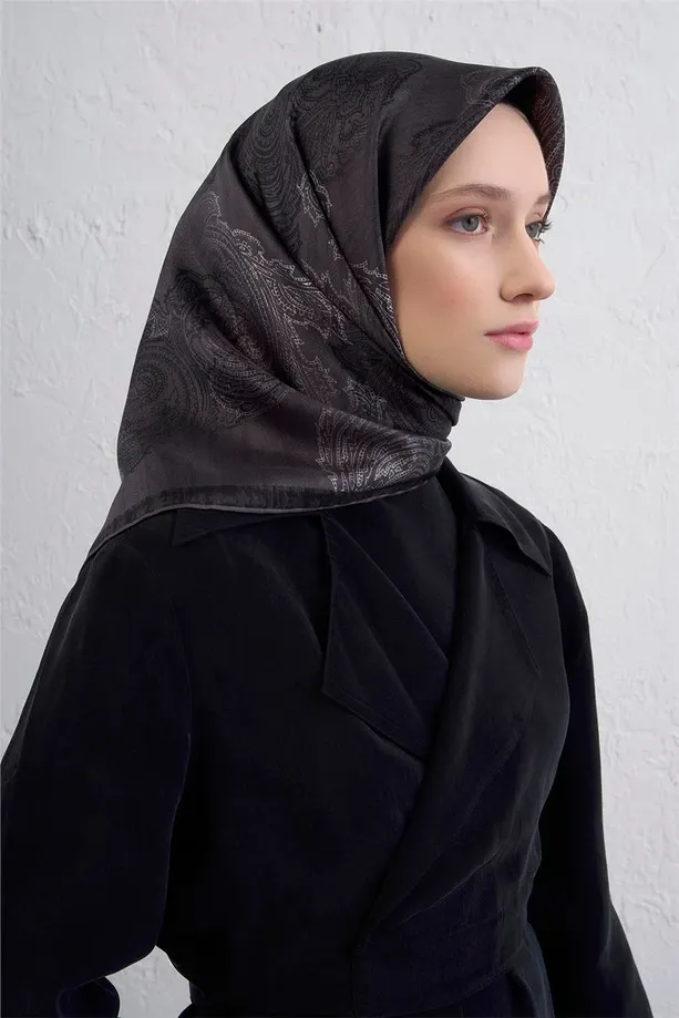 Armine İpek Eşarp 2025/2026 Sonbahar Kış - 9428D-52 - Tivil - Paisley Desen