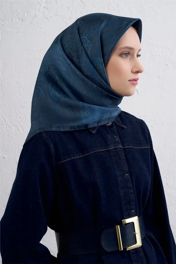 Armine İpek Eşarp 2025/2026 Sonbahar Kış - 9428D-34 - Tivil - Paisley Desen