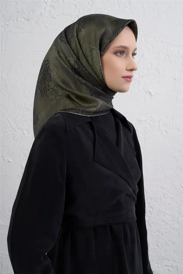 Armine İpek Eşarp 2025/2026 Sonbahar Kış - 9428D-36 - Tivil - Paisley Desen