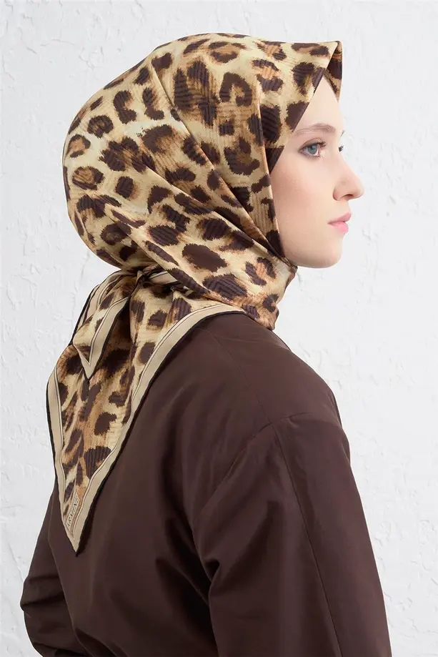 Armine İpek Eşarp 2025/2026 Sonbahar Kış - 9425D-37 - Tivil - Leopar Desen