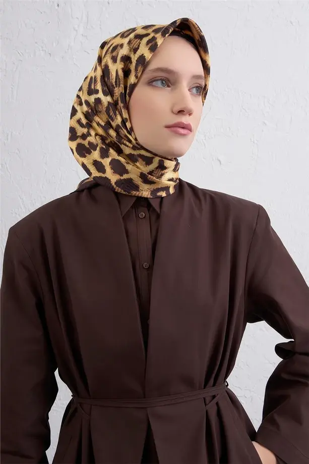 Armine İpek Eşarp 2025/2026 Sonbahar Kış - 9425D-55 - Tivil - Leopar Desen