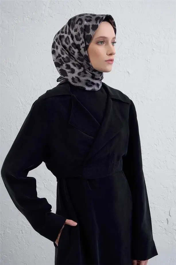 Armine İpek Eşarp 2025/2026 Sonbahar Kış - 9425D-51 - Tivil - Leopar Desen