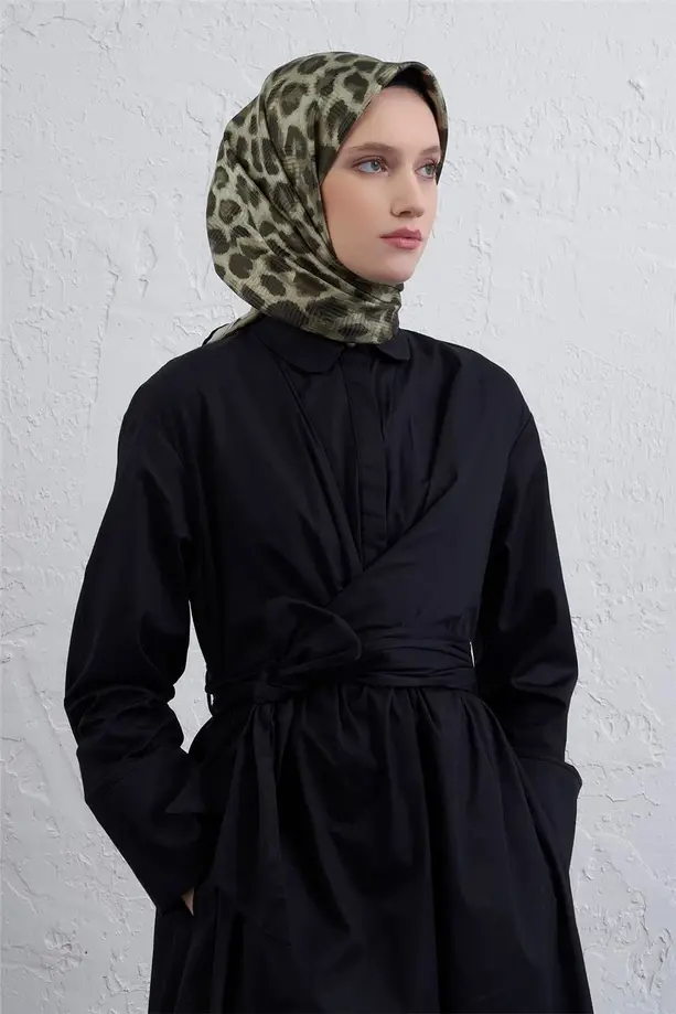 Armine İpek Eşarp 2025/2026 Sonbahar Kış - 9425D-32 - Tivil - Leopar Desen