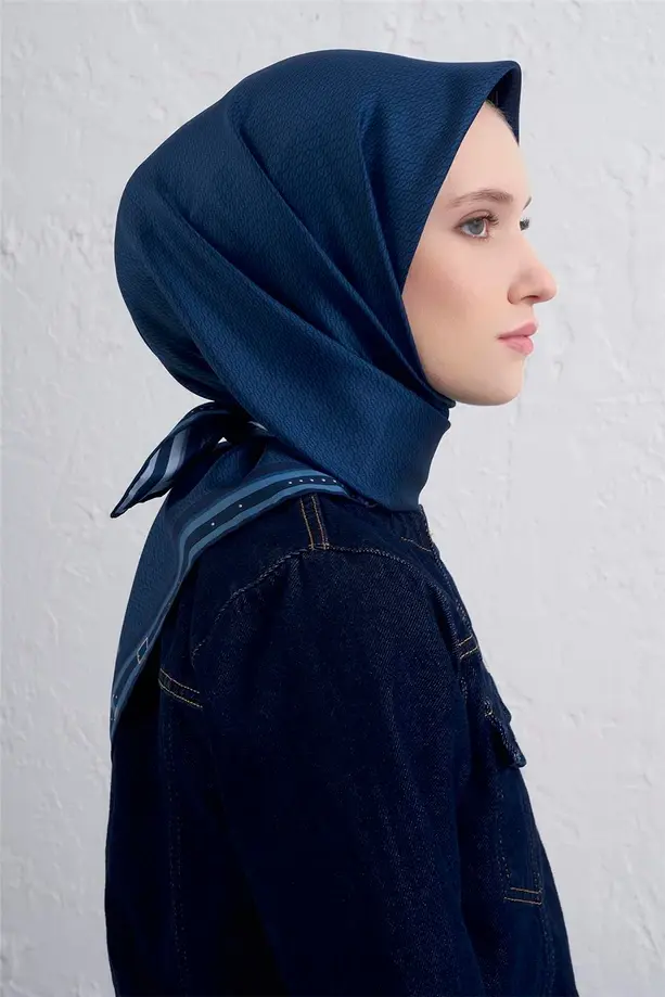 Armine İpek Eşarp 2025/2026 Sonbahar Kış - 9401D-81 - Tivil