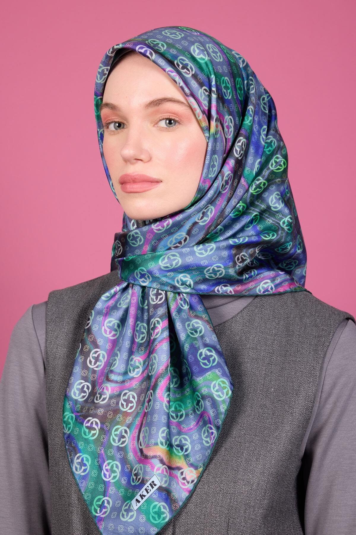 Aker İpek Eşarp - 2025/2026 Sonbahar-Kış - 9049701-351 - Sura