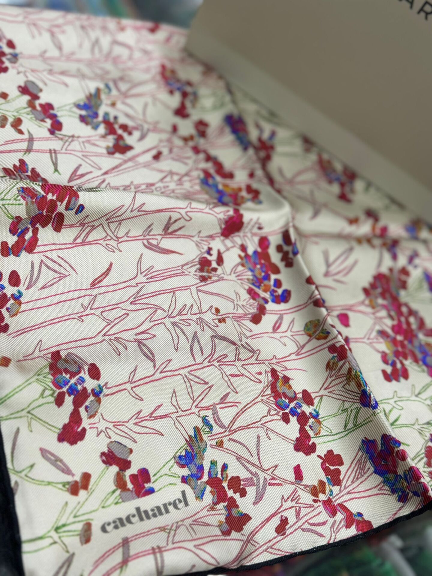 Cacharel Twill İpek Eşarp - 2025/2026 Sonbahar-Kış - 9040313 -911  Tivil