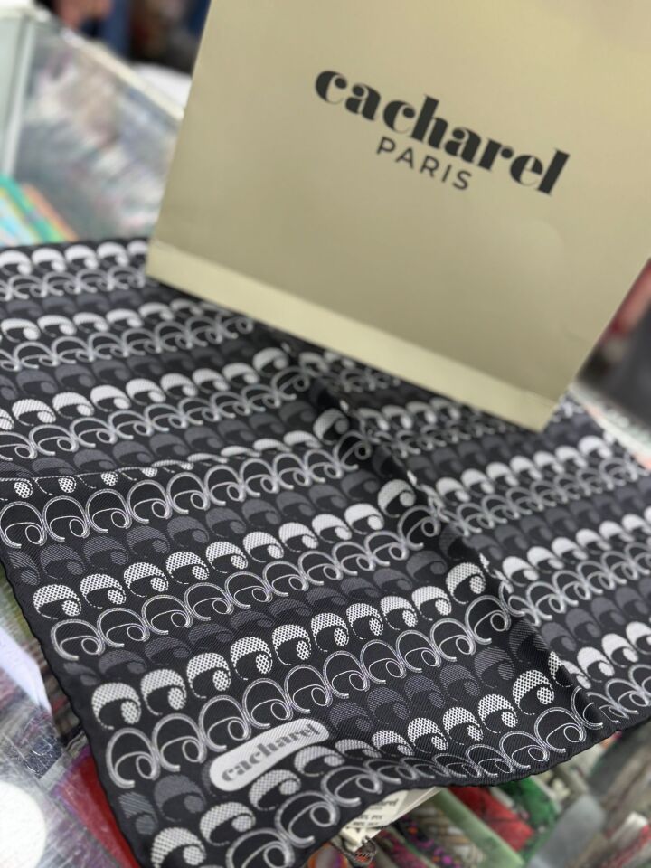 Cacharel Twill İpek Eşarp - 2025/2026 Sonbahar-Kış - 9003313-912 - Tivil