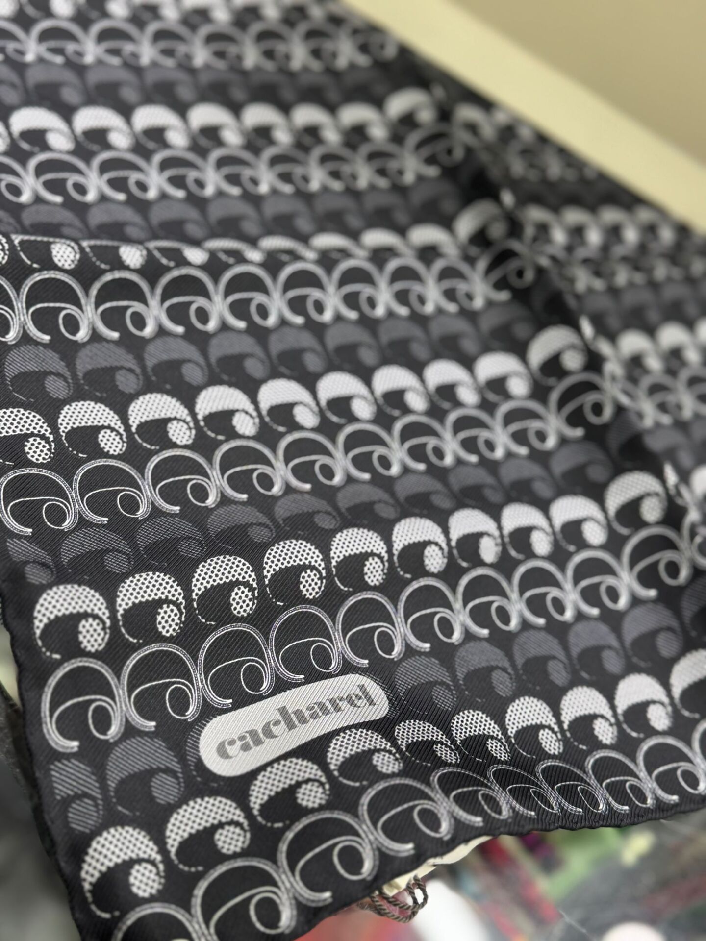 Cacharel Twill İpek Eşarp - 2025/2026 Sonbahar-Kış - 9003313-912 - Tivil