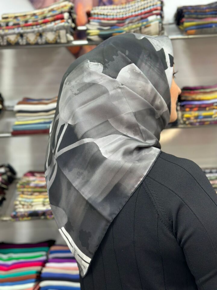 Cacharel Twill İpek Eşarp - 2025/2026 Sonbahar-Kış - 9084313-911- Tivil