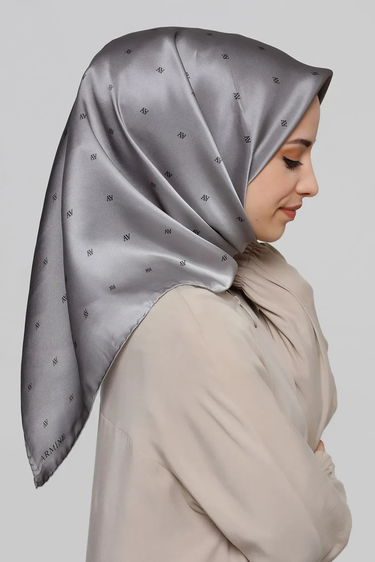 Armine Nostalji Serisi İpek Eşarp 8338D-83 Tivil