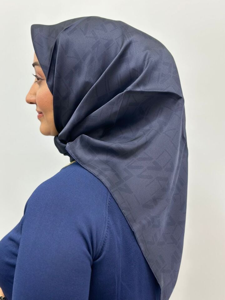 Aker İpek Eşarp - 2025/2026 Sonbahar-Kış - 9066701-321 - Sura