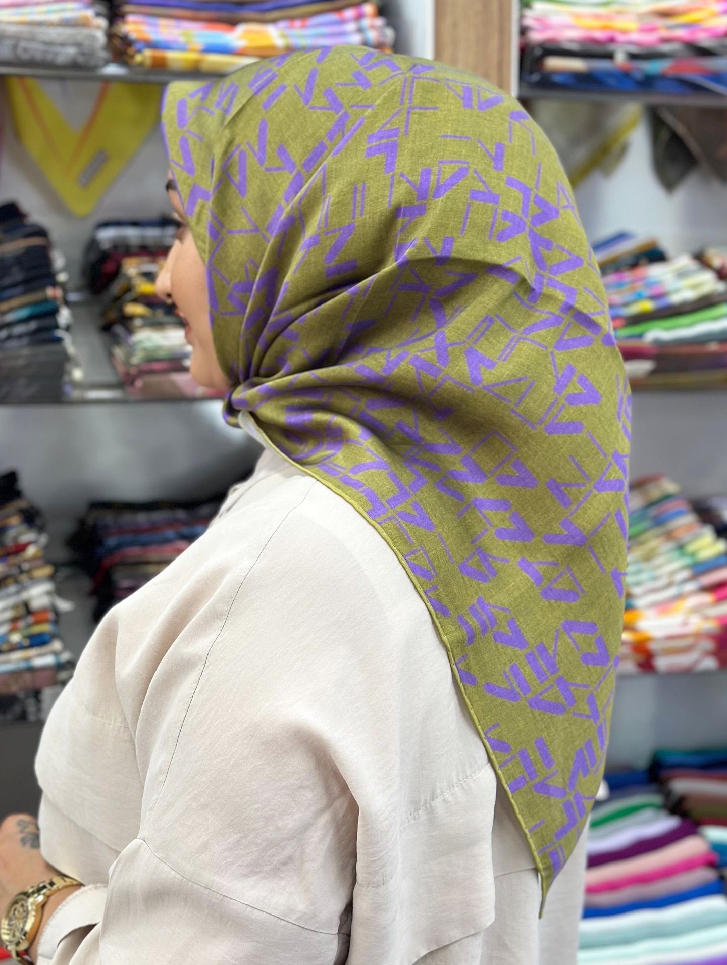 Aker İpek Eşarp - 2025/2026 Sonbahar-Kış - 9066701-351 - Sura