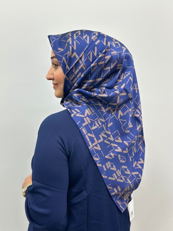 Aker İpek Eşarp - 2025/2026 Sonbahar-Kış - 9066701-322 - Sura