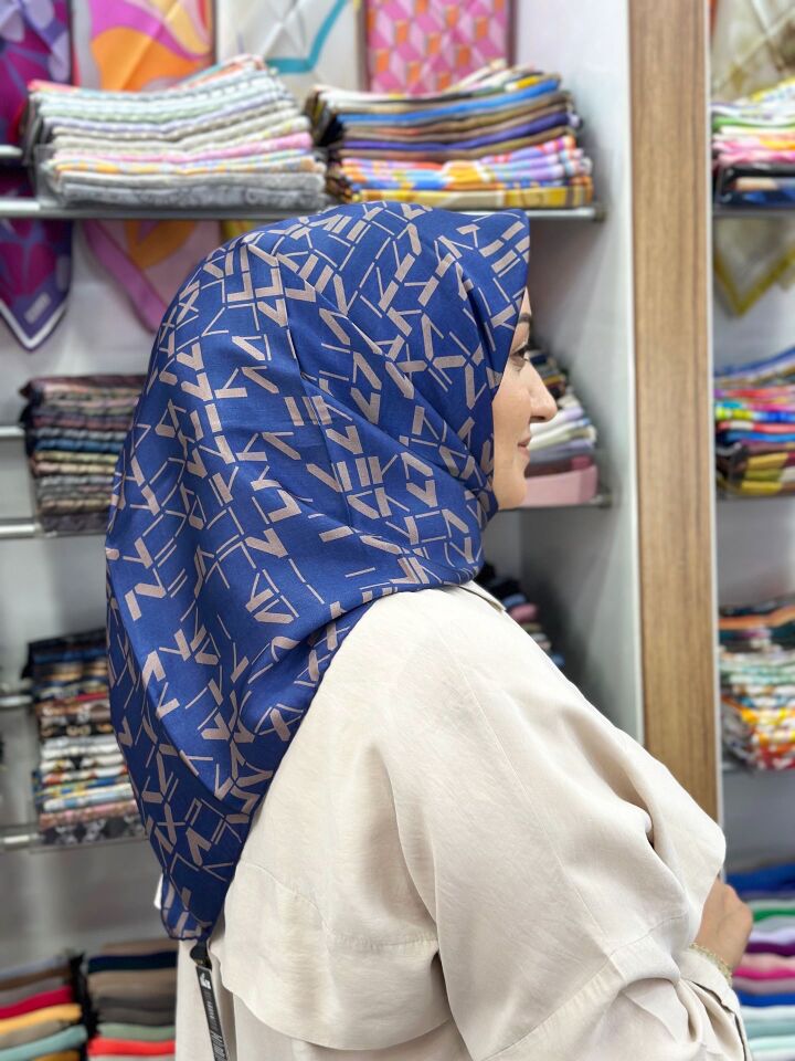 Aker İpek Eşarp - 2025/2026 Sonbahar-Kış - 9066701-322 - Sura