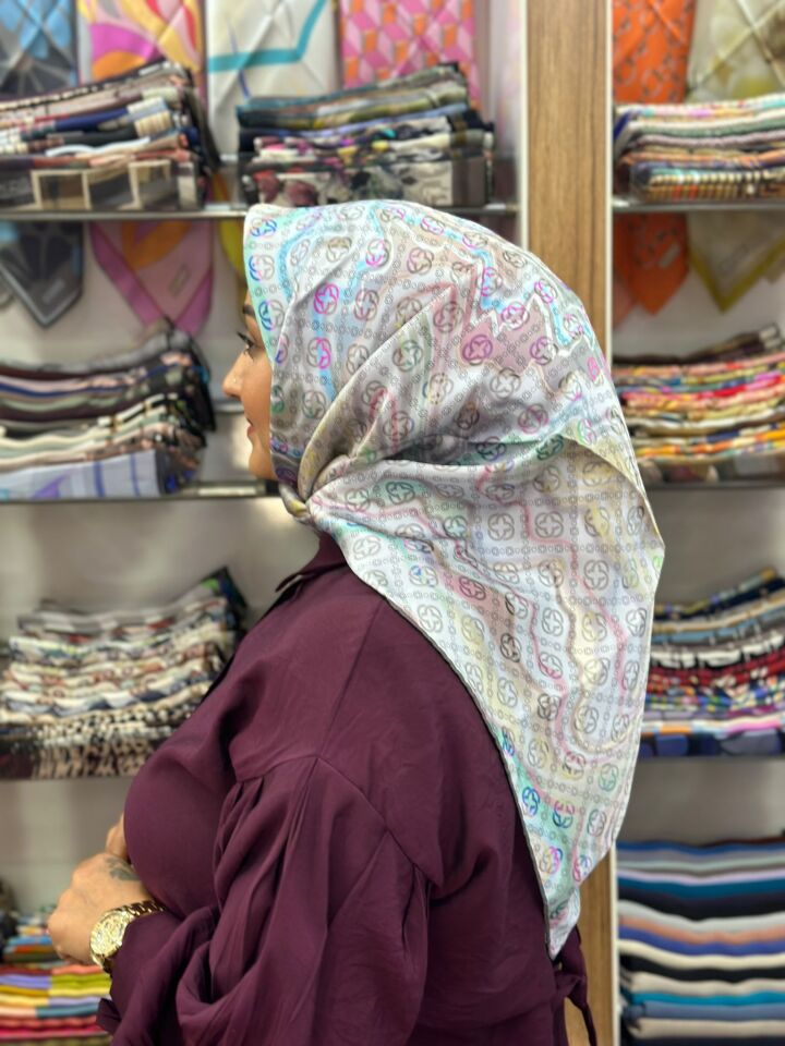 Aker İpek Eşarp - 2025/2026 Sonbahar-Kış - 9049701-371 - Sura