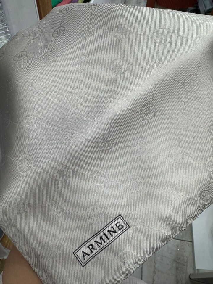 Armine Jakarlı İpek Eşarp - Monogram Desen -2000-02