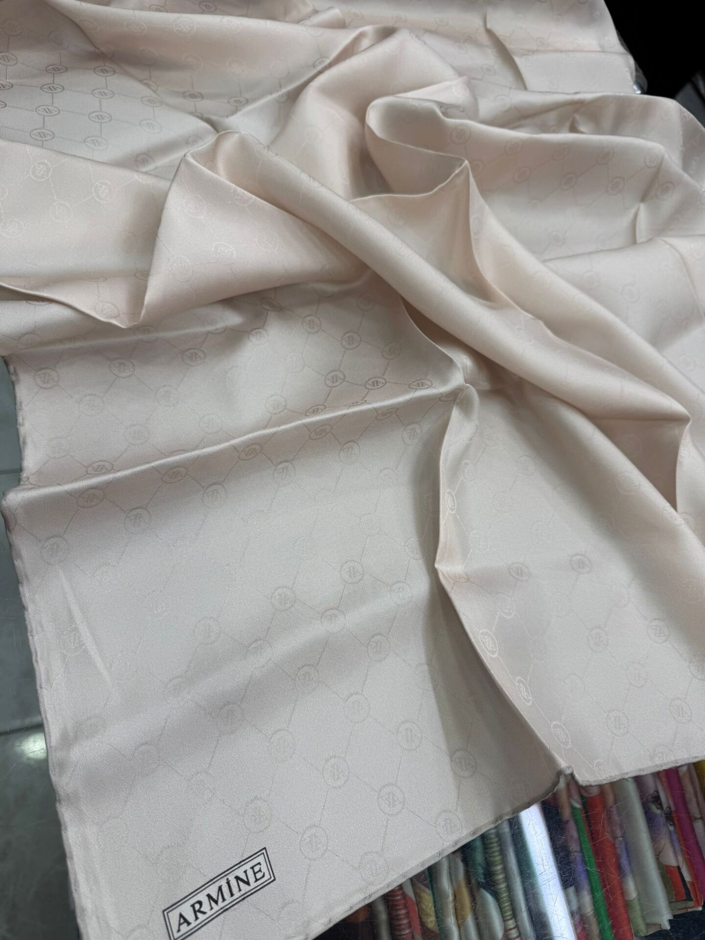Armine Jakarlı İpek Eşarp - Monogram Desen -2000-245341 Bej