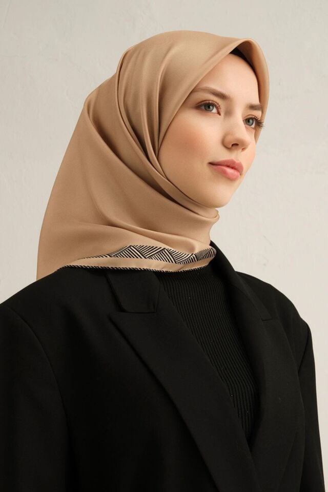Armine İpek Eşarp 2025 İlkbahar-Yaz - 9357D-34 - Tivil