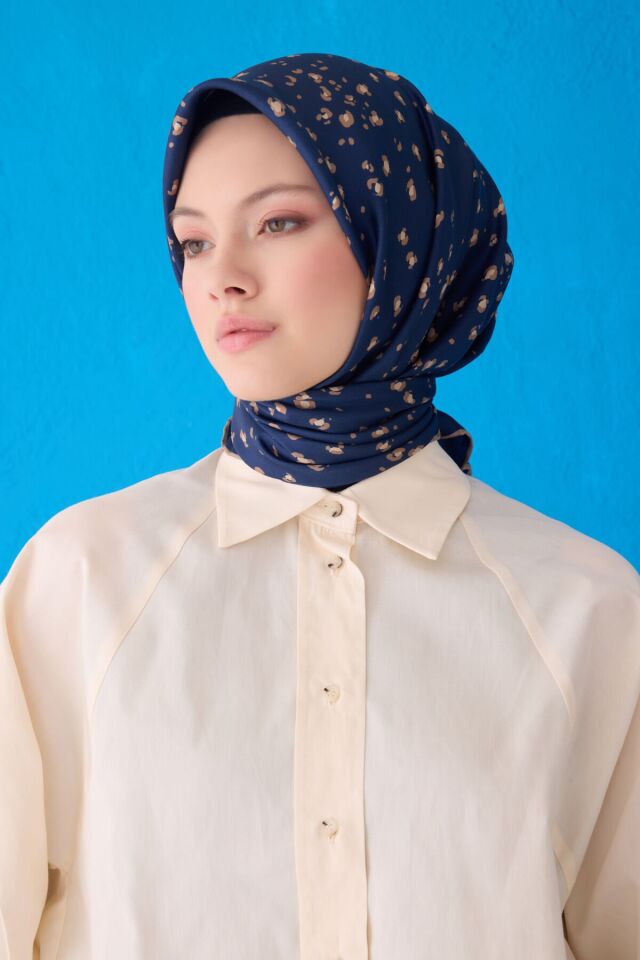 Belli İpek Eşarp 2025 İlkbahar-Yaz - 4126D-34 - Tivil