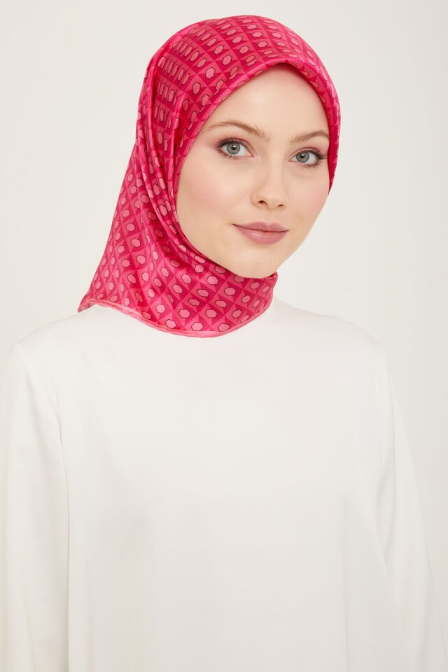 Armine İpek Eşarp 2024 İlkbahar-Yaz - 9109D-05 - Sura