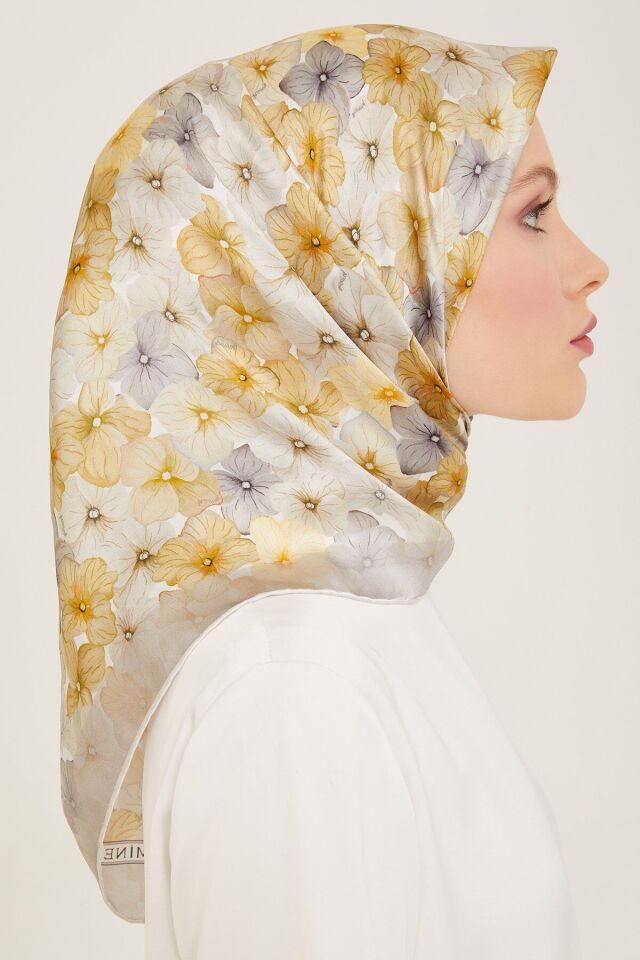 Armine İpek Eşarp 2024 İlkbahar-Yaz - 9108D-34 - Sura