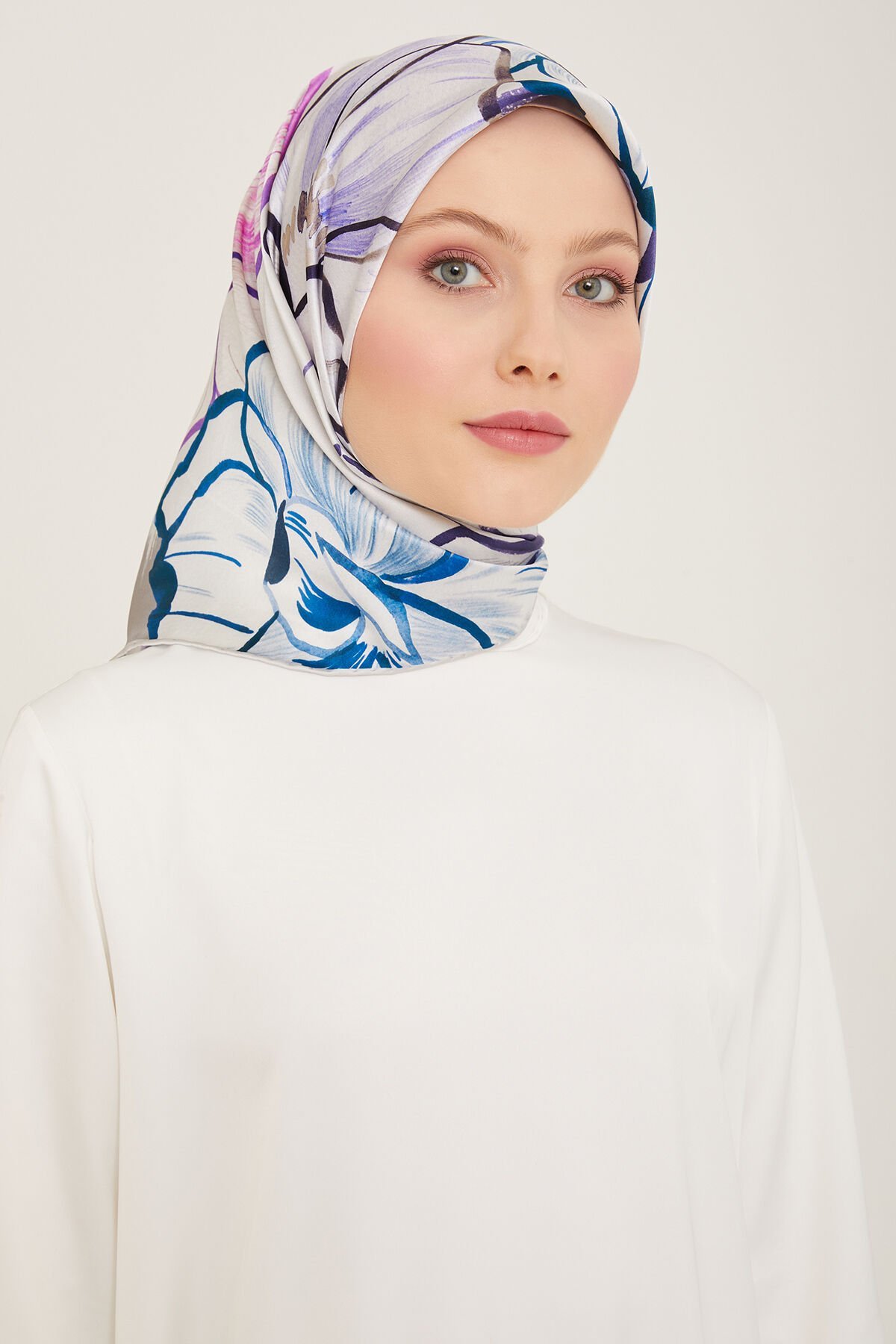 Armine İpek Eşarp 2024 İlkbahar-Yaz - 9110D-35 - Sura