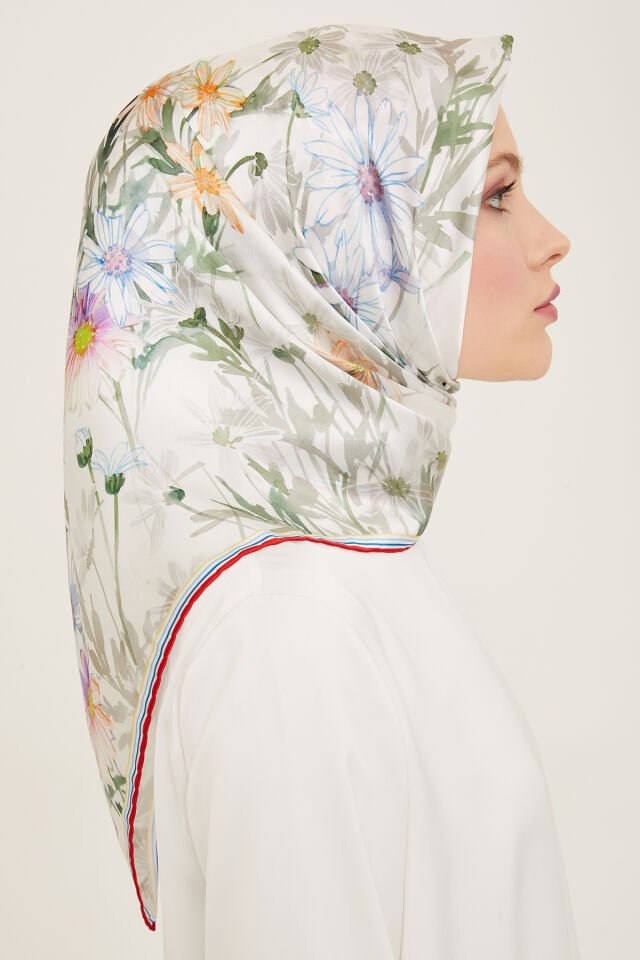 Armine İpek Eşarp 2024 İlkbahar-Yaz - 9129D-34 - Sura