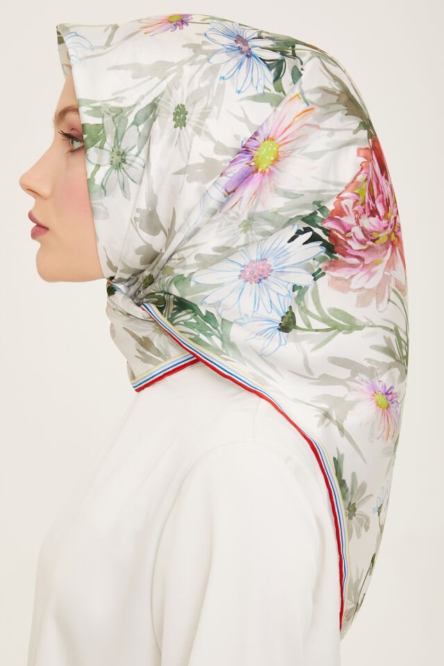 Armine İpek Eşarp 2024 İlkbahar-Yaz - 9129D-34 - Sura