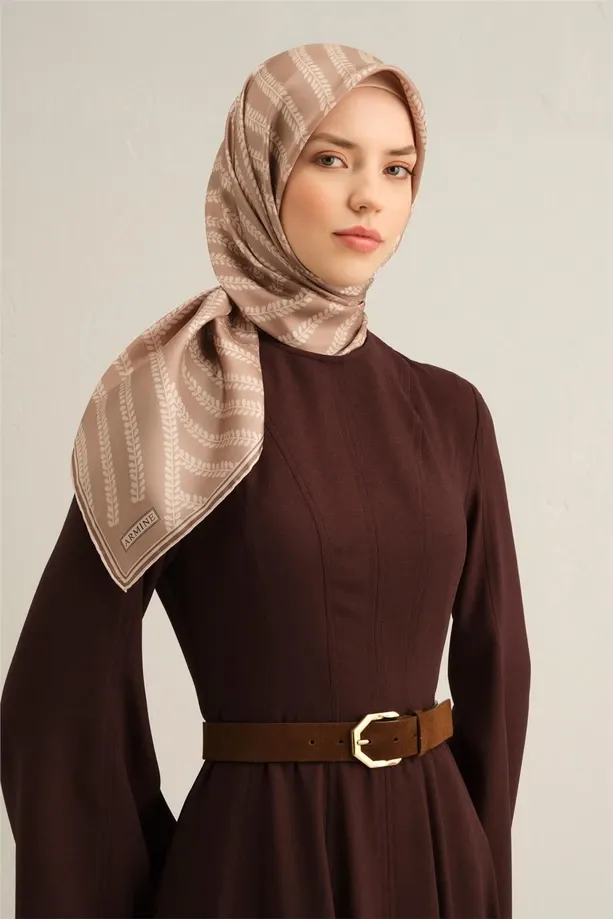 Armine İpek Eşarp 2025 İlkbahar-Yaz - 9351D-40 - Sura