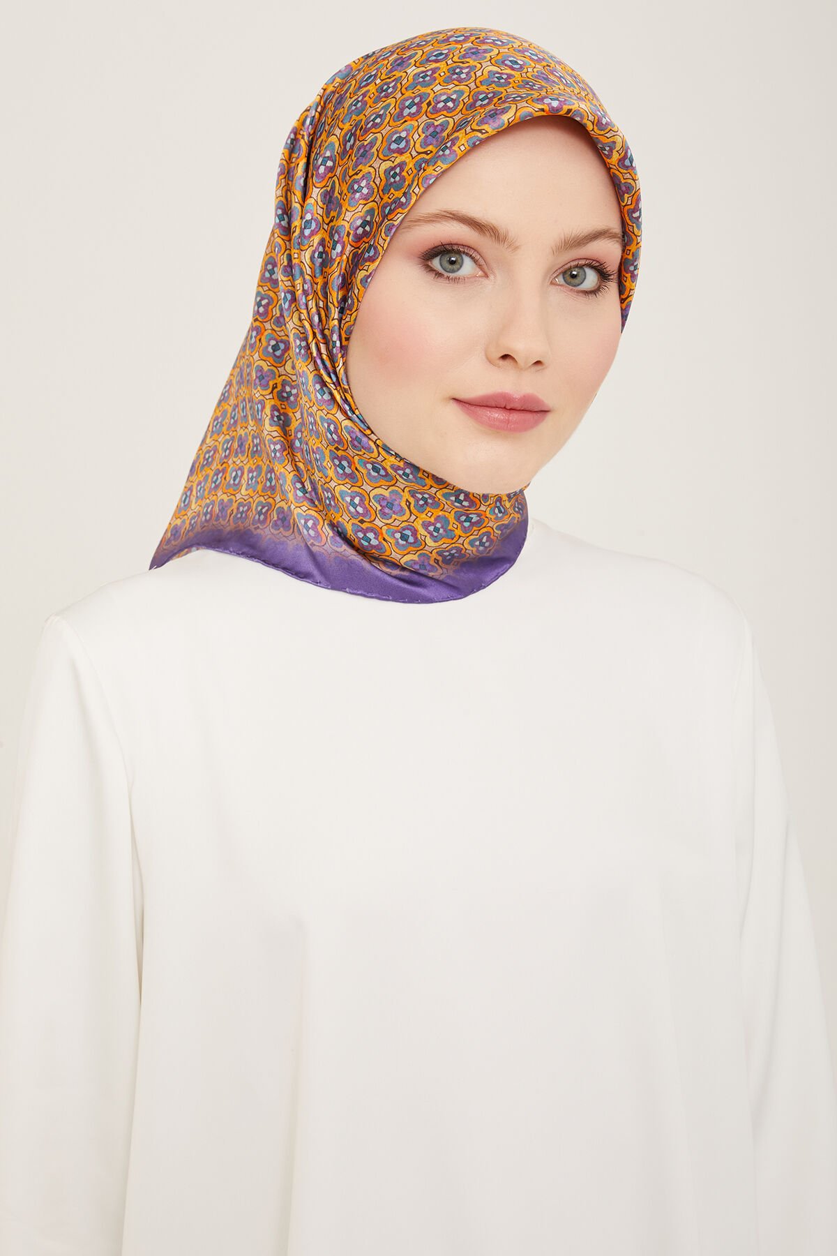 Armine İpek Eşarp 2024 İlkbahar-Yaz - 9134D-33 - Sura