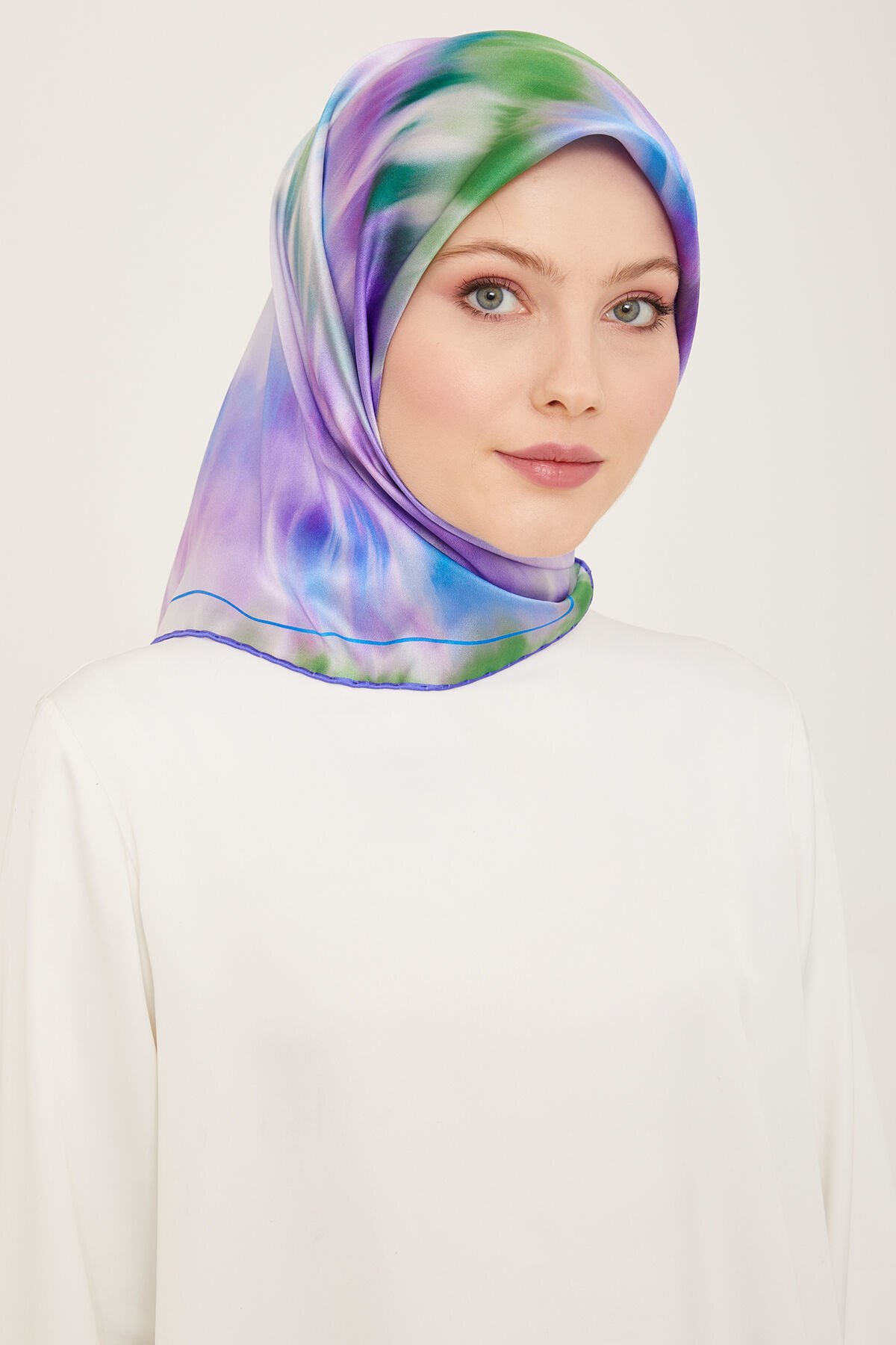 Armine İpek Eşarp 2024 İlkbahar-Yaz - 9136D-50 - Sura