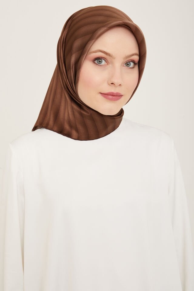Armine İpek Eşarp 2024 İlkbahar-Yaz - 9150D-92 - Sura