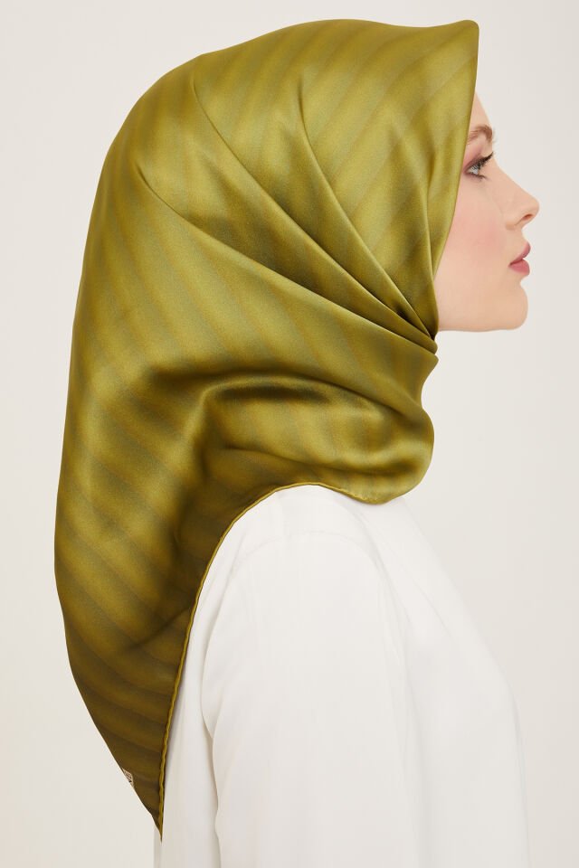 Armine İpek Eşarp 2024 İlkbahar-Yaz - 9150D-52 - Sura
