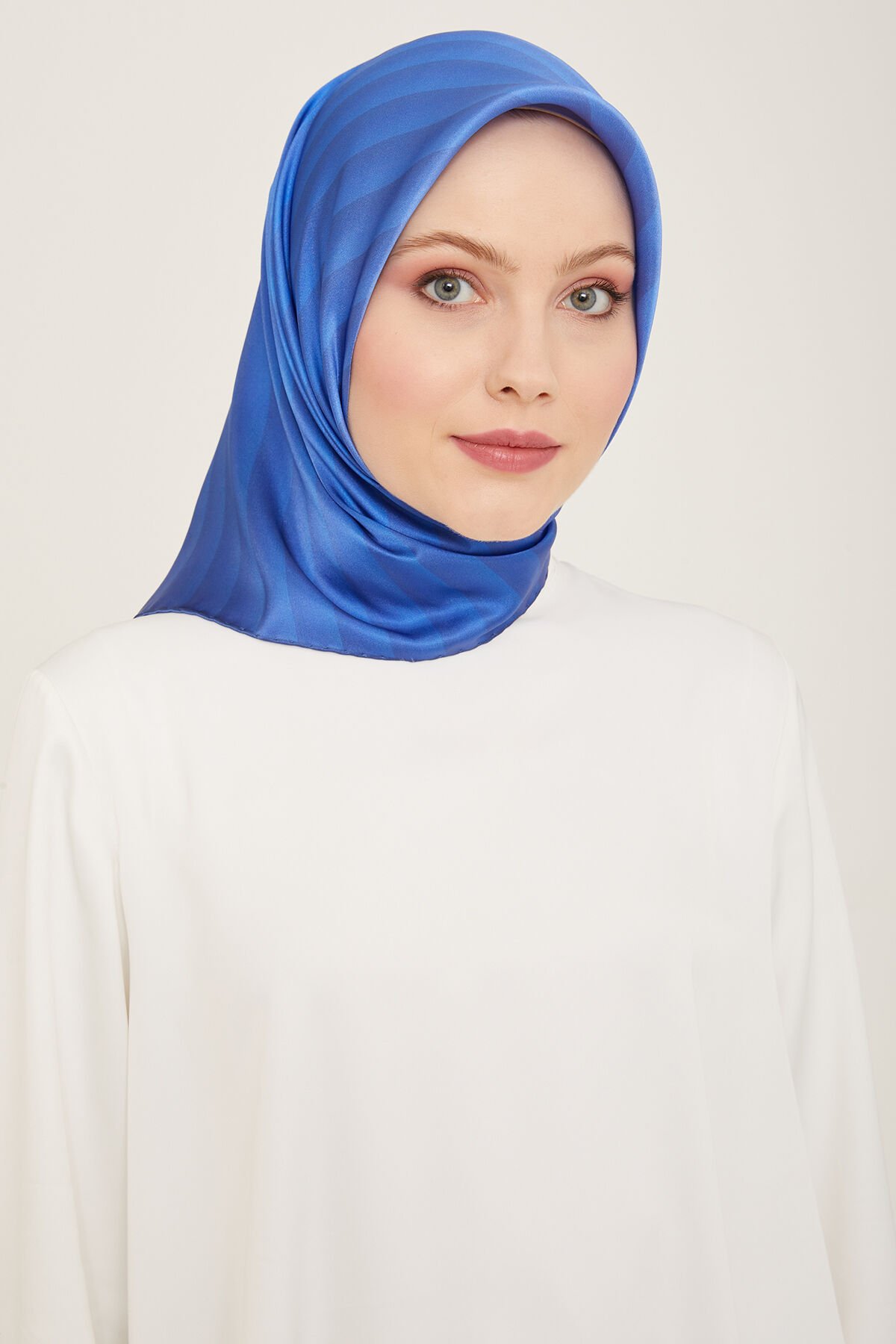 Armine İpek Eşarp 2024 İlkbahar-Yaz - 9150D-07 - Sura