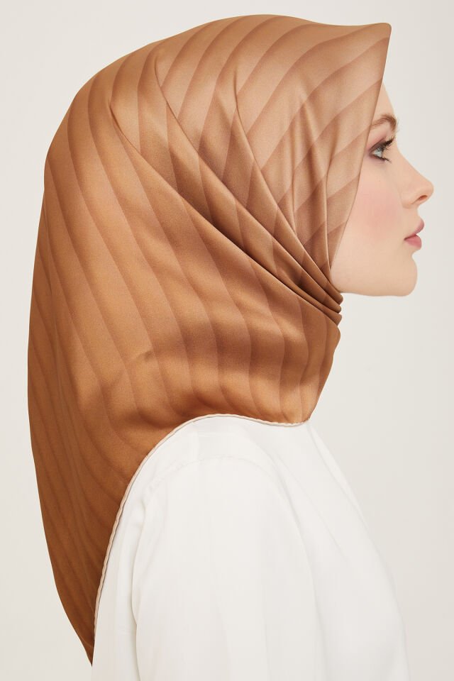 Armine İpek Eşarp 2024 İlkbahar-Yaz - 9150D-86 - Sura